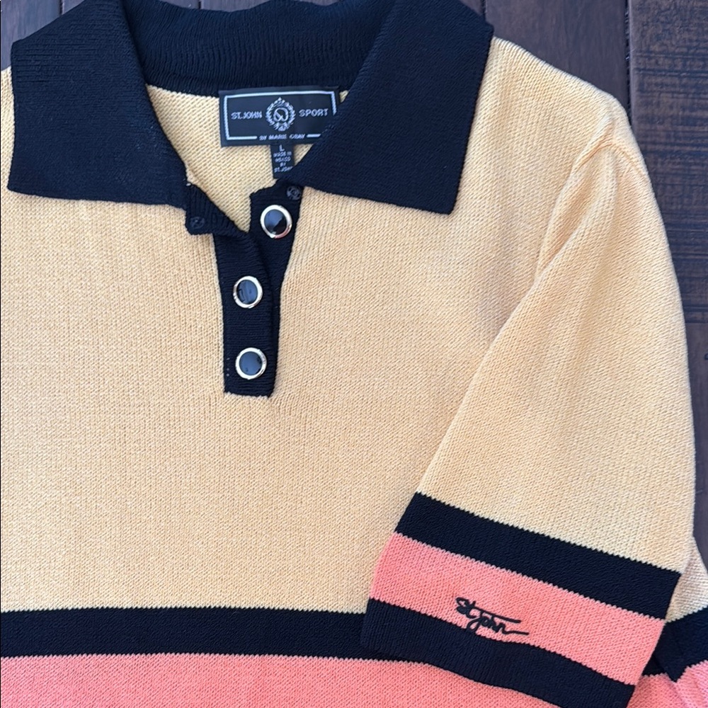 St. John Sport knit short sleeve sweater